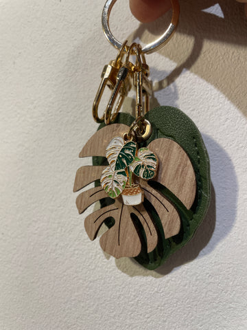 Schlüsselanhänger „Monstera Deluxe“