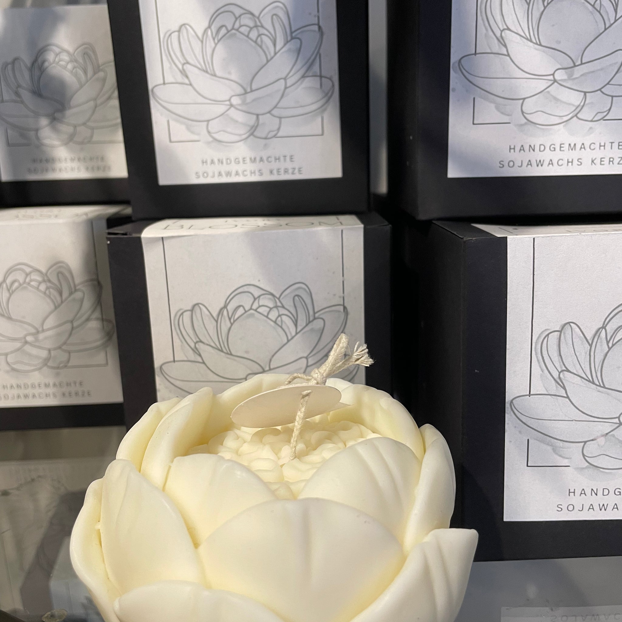 Kerze „Ivory Blossom“