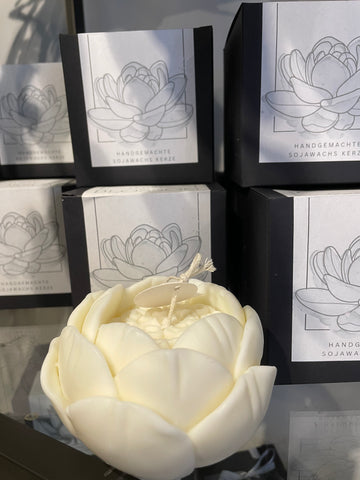 Kerze „Ivory Blossom“